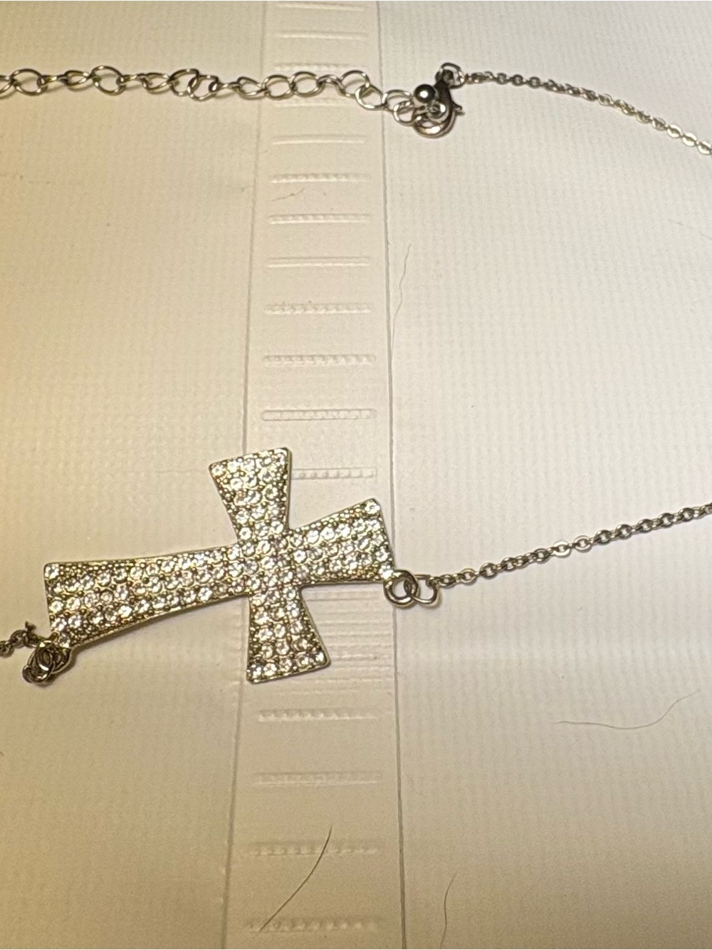 Sparkling Crystal Cross Pendant Necklace - Silver
